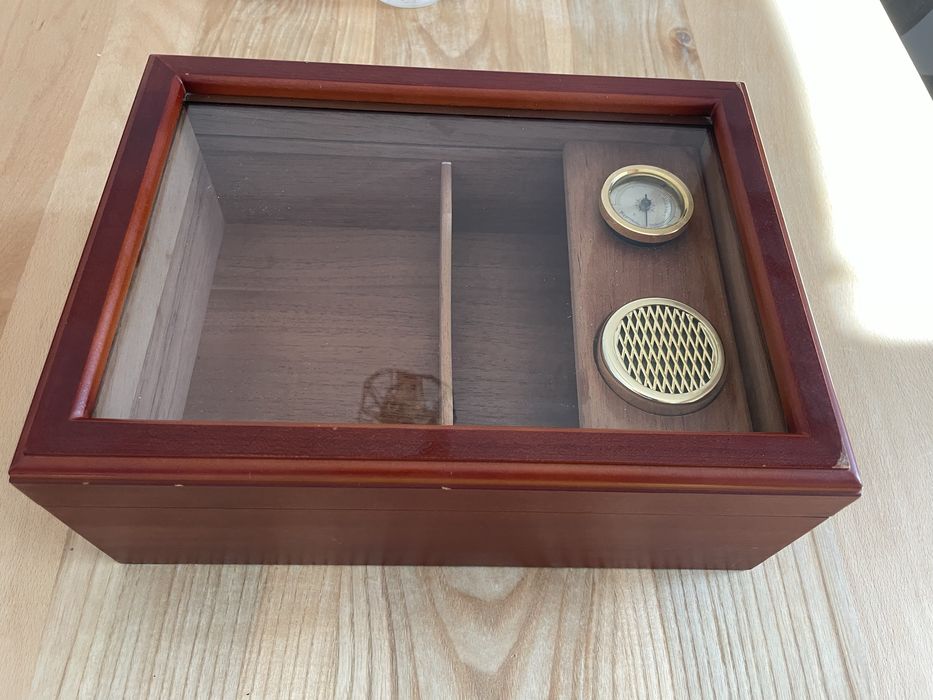 Кедров Хумидор за пури