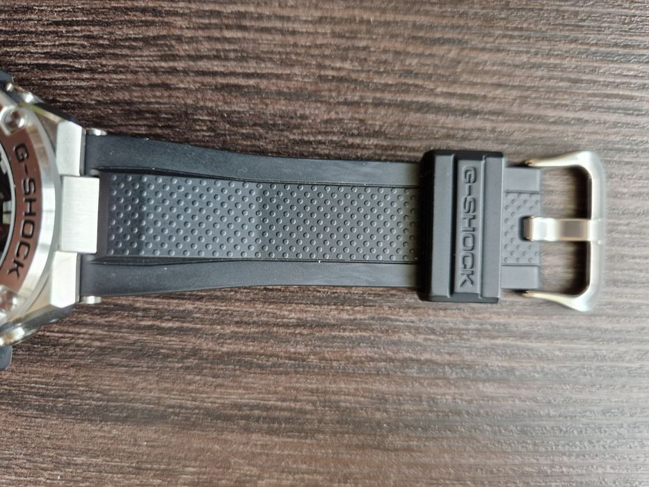 Casio Gshock GST-B100