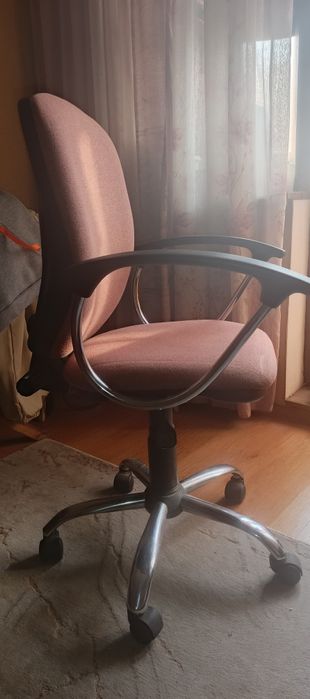 Кресло компьютерное. В отличном состоянии. Б.у