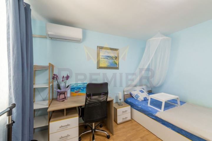 Дава се под наем Тристаен апартамент в Варна, Чайка - 100 кв.м за 765 € - Снимка #9