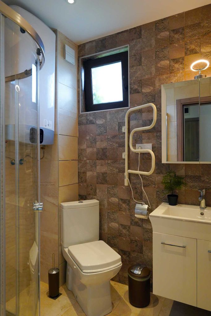 Продава се Четиристаен апартамент в Варна, м-т Евксиноград - 143 кв.м за 2518 €/кв.м - Снимка #17