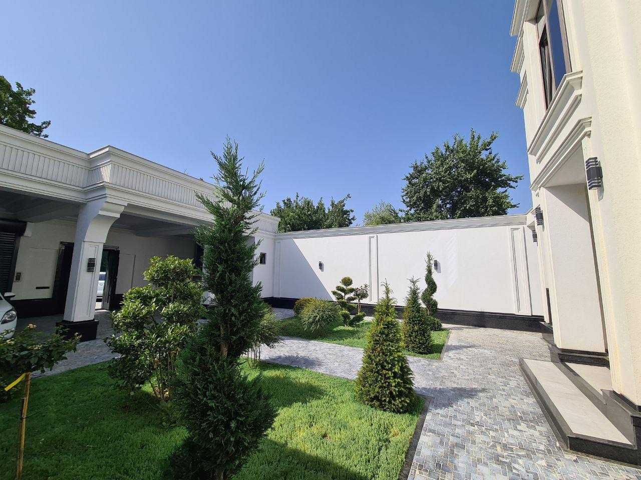 Продам ЕвроДом Центр Луначарского 4,5 сотки