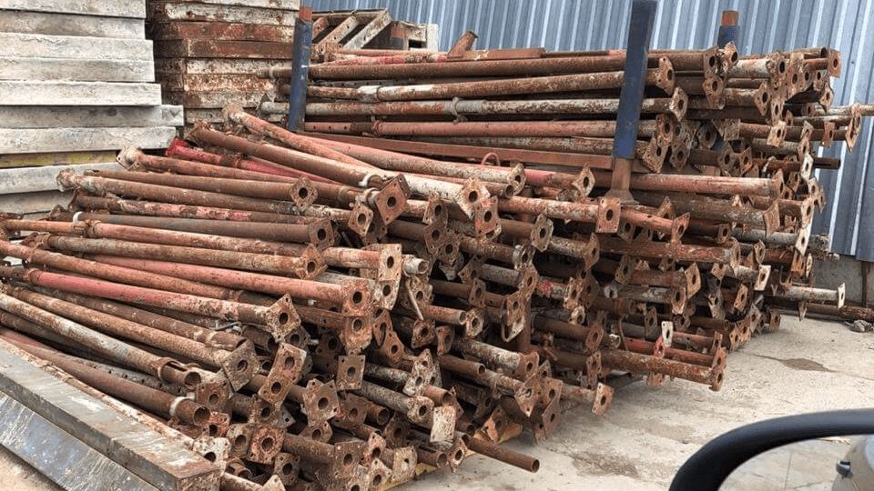 Струбцины , двутавровые балки , треноги , унивилки , леса