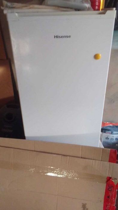 Холодильник Кіттәй Бу Маленький холодильник в отличном состояний