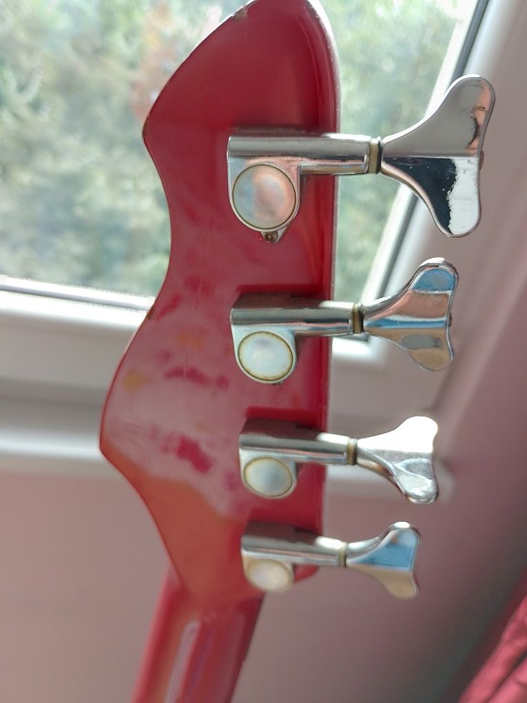 Бас китара Hohner Rockwood