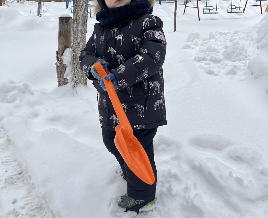 Продам зимнюю куртку и штаны