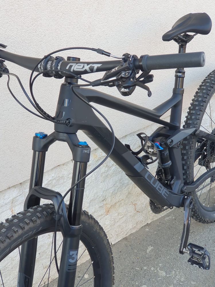 Bicicleta mountainbike carbon cube 27,5