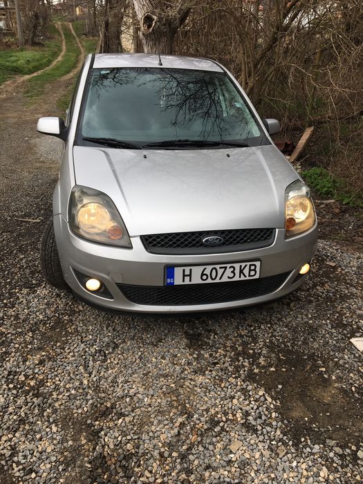 Форд Фиеста 1.4 TDCI