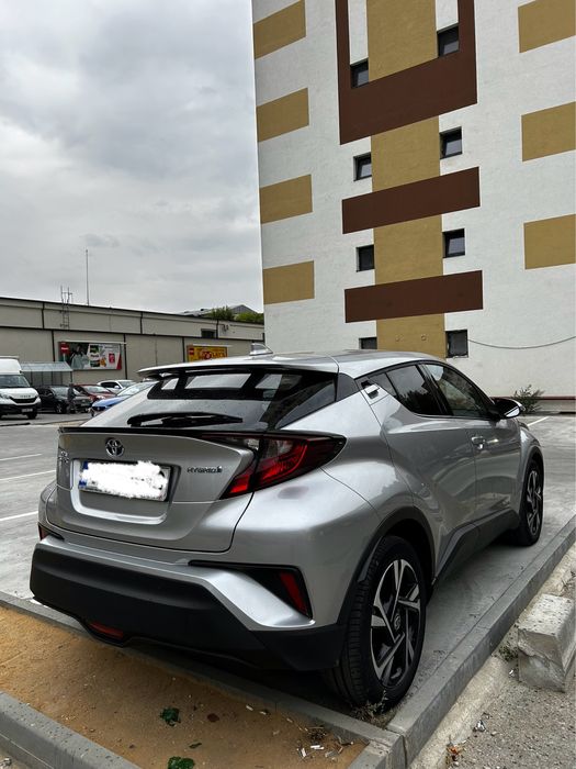 Toyota C-HR, 1.8 Hybrid, 2022, unic proprietar (inca 3 ani garantie)