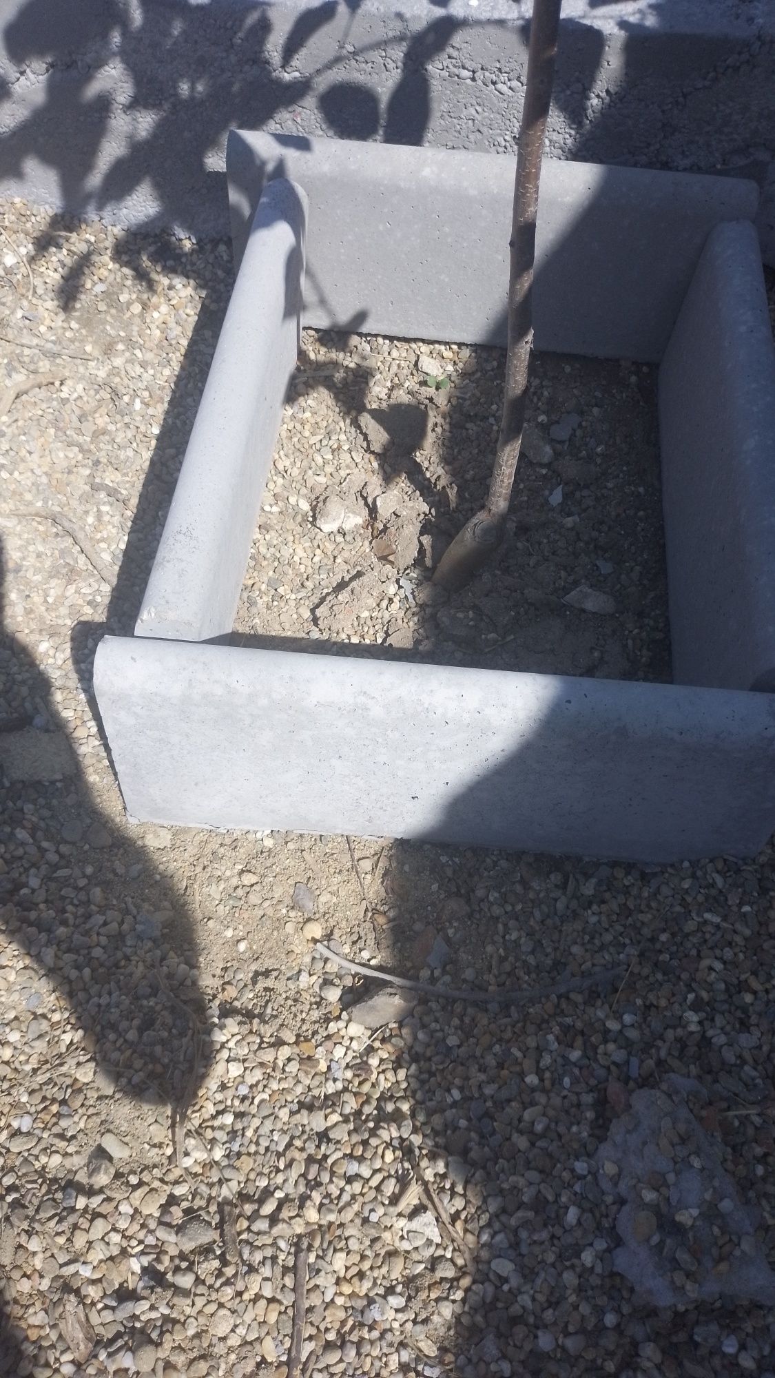 Borduri din beton