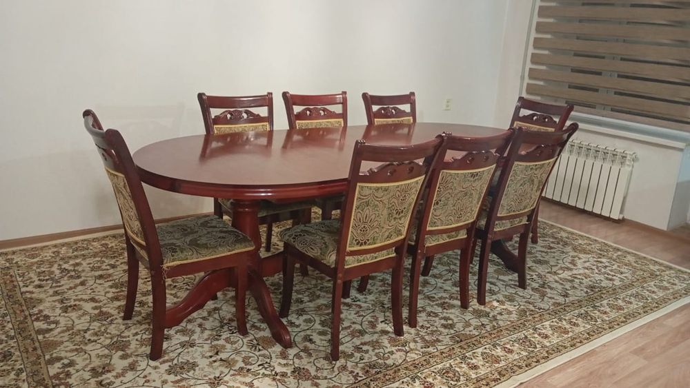 Стол со стульями, стол столовый