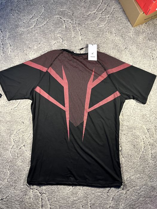 Чисто Нова Gymshark Onyx V5 Compression Shirt