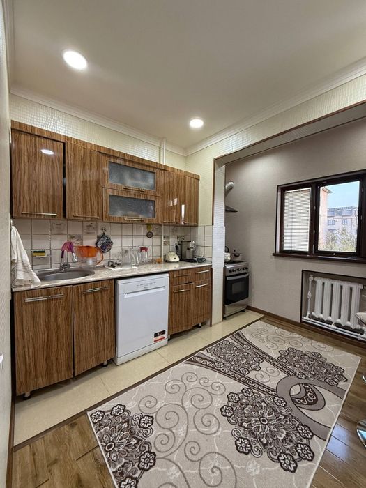 Продаётся 4х комнатная квартира Юнусабад 7 квартира "Корзинка "