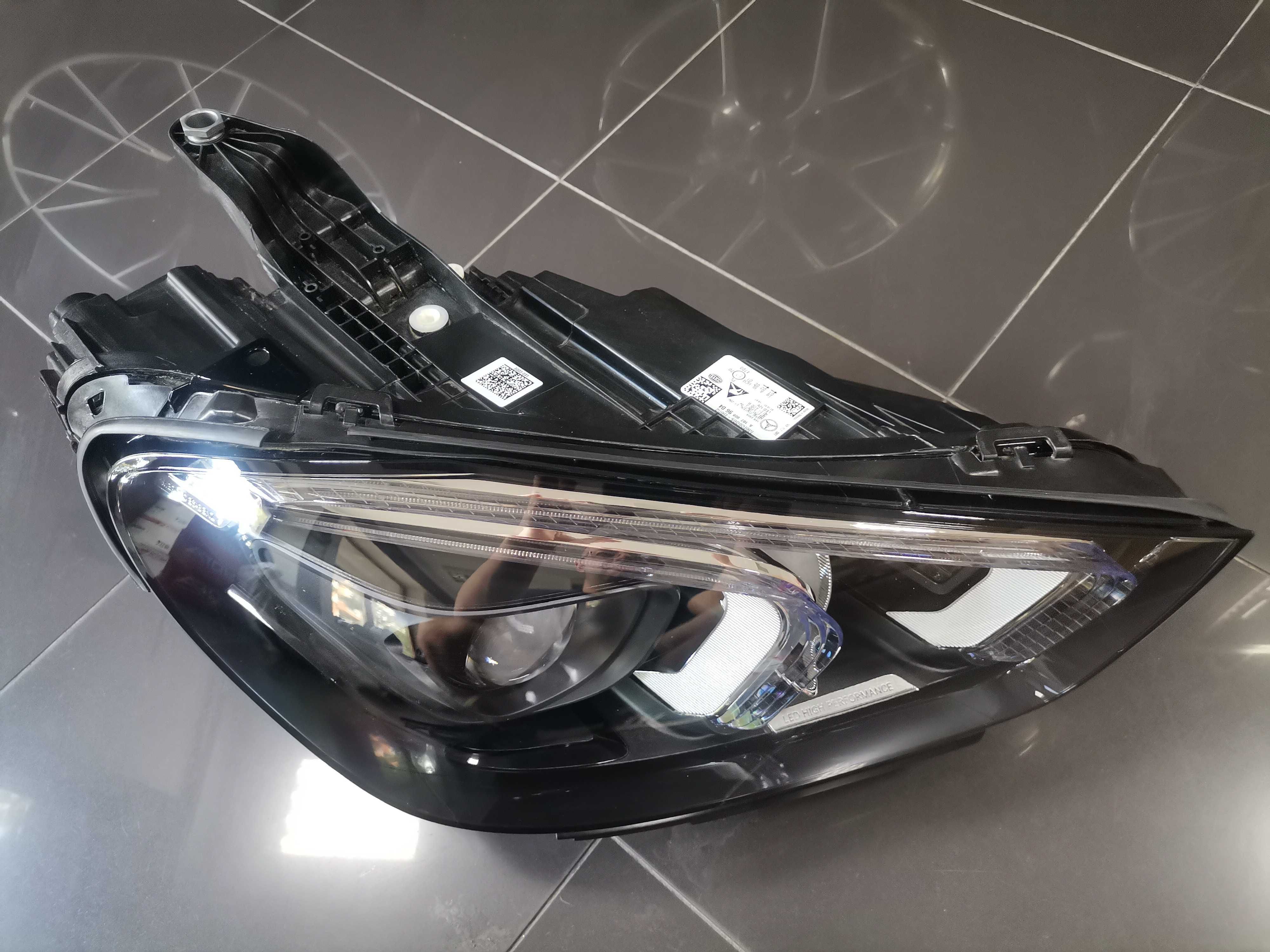 К-т Десен Фар Mercedes GLE W167 167 Full LED High Performance Като Нов