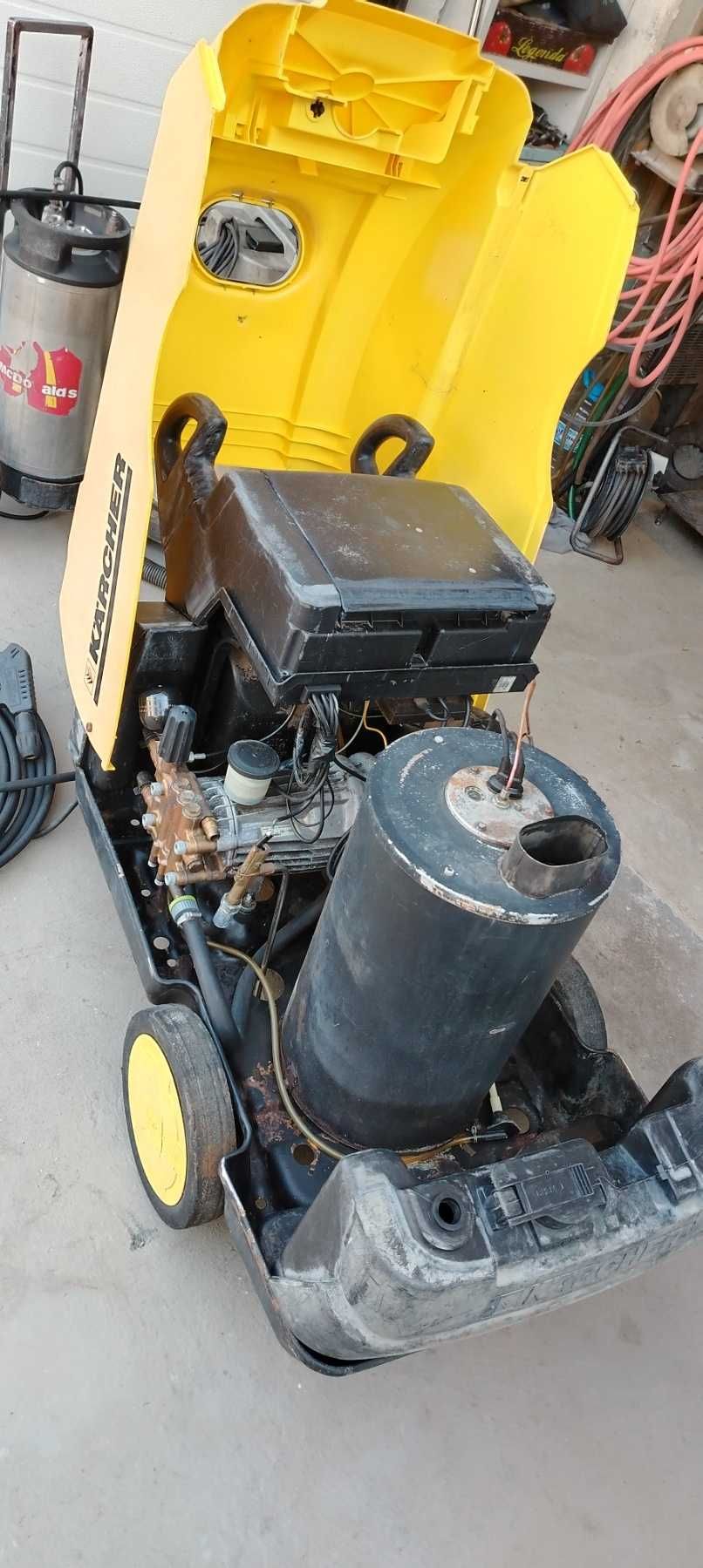 Пароструйка Керхер Kärcher HDS 695 S