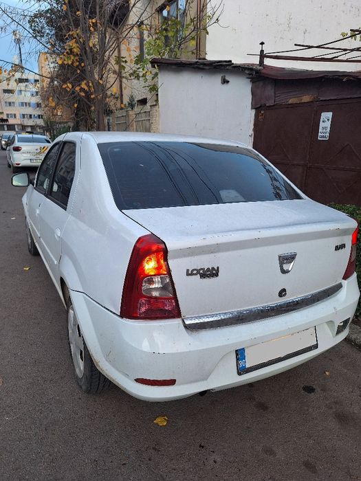 Ofer spre închiriere mașini /uz personal/delivery(bolt, glovo etc..)