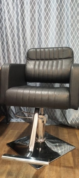 Кресло парикмахерская