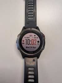 Vand smartwatch Garmin Fenix 5