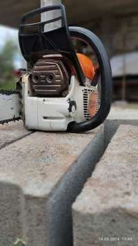 STIHL  MS 241 C.