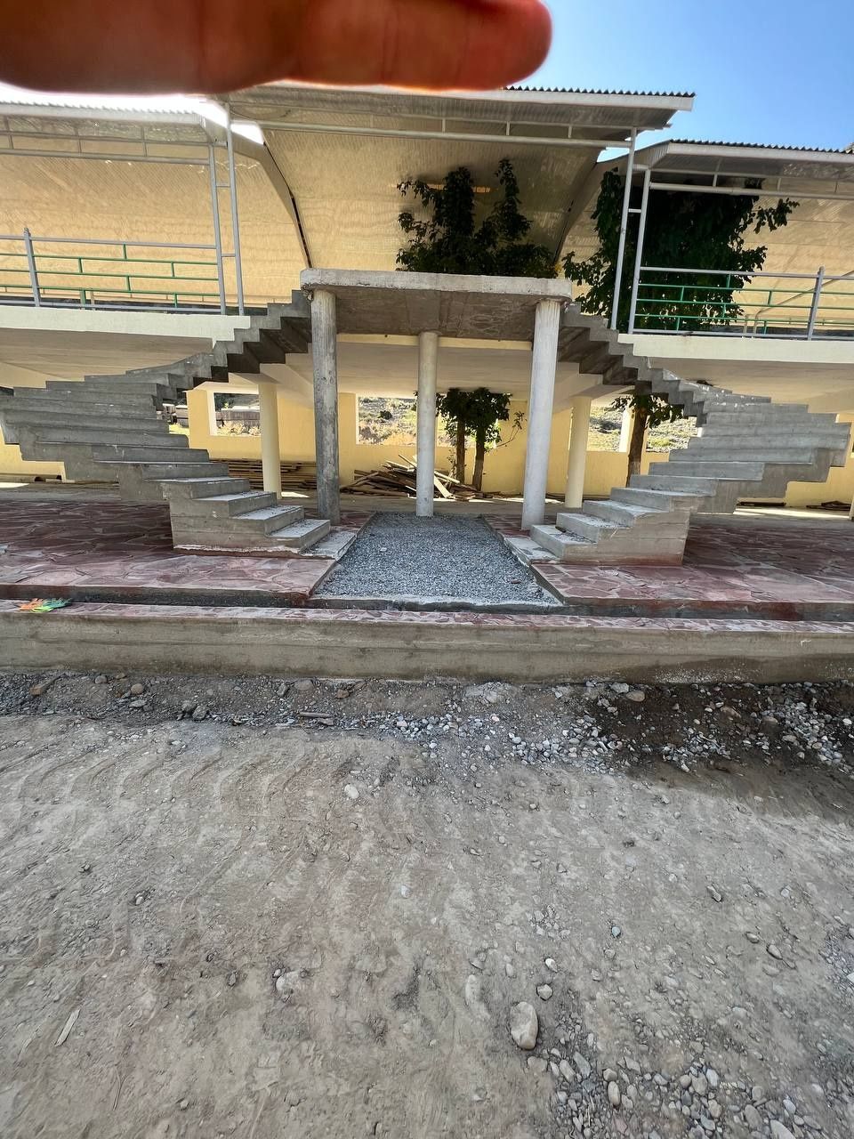 Лестница из бетон