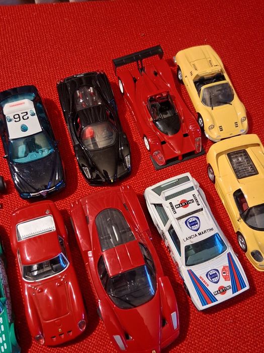 Mașinuțe din fier scara 1:43