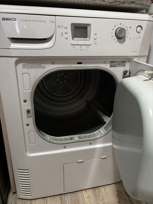 Продавам BEКO 7кг DCU 7670
