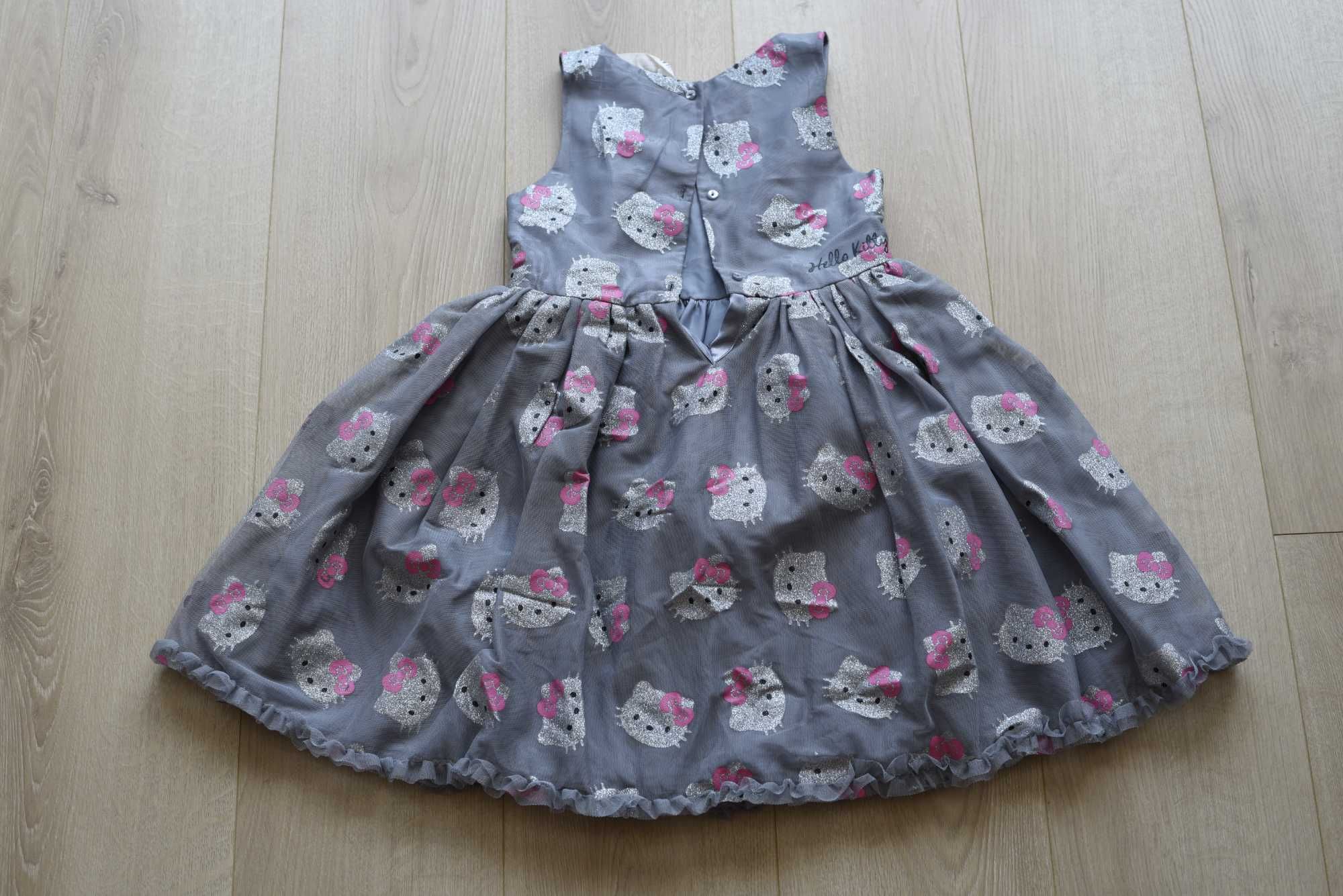 Rochie Hello Kitty H&M, fete marimea 6-7 ani.