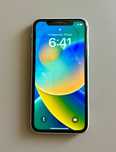 Продавам iPhone 11