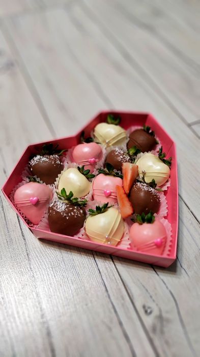 Букет , Сухофрукты, Клубника в шоколаде, подарок