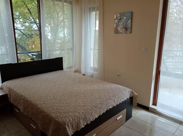 Дава се под наем Двустаен апартамент в Пловдив, Кършияка - 45 кв.м за 300 € - Снимка #2