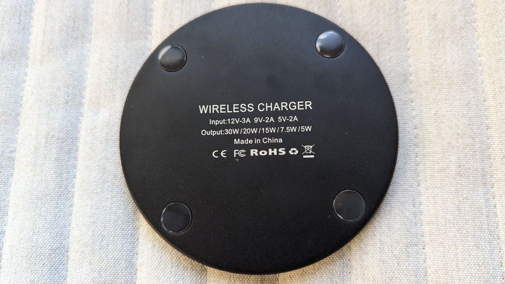 Безжично зарядно Wireless fast charger