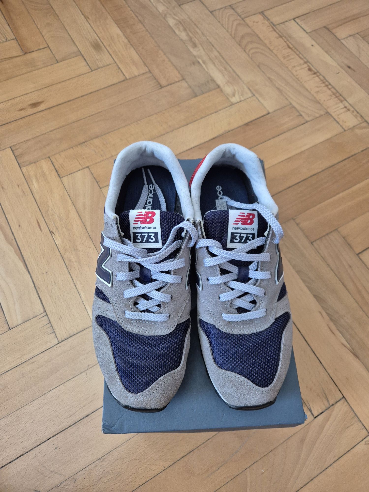 НАМАЛЕНИЕ! Оригинални кецове / маратонки New Balance 373  / номер 40,5