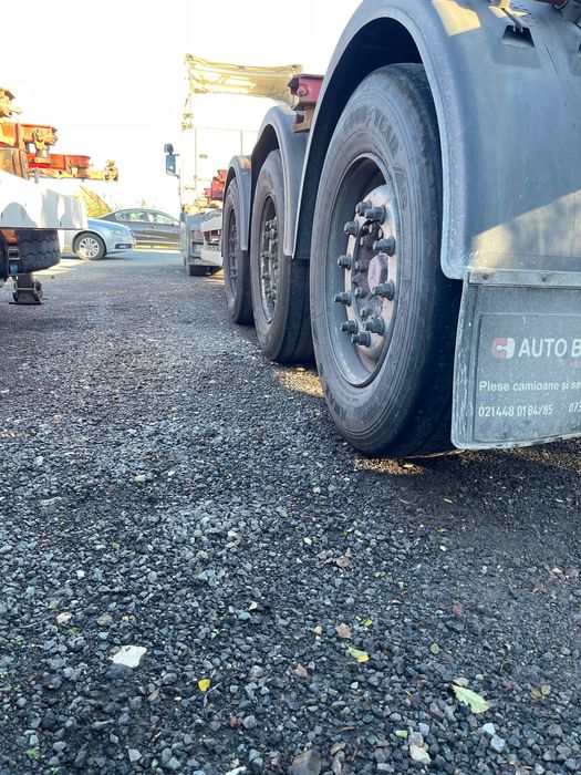 Vând semiremorci container sau ansamblu complet