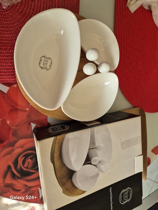 Set nou porțelan fin pentru aperitive