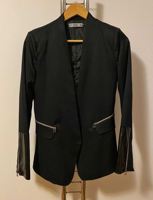 Sacou boyfriend cu fermoare si detalii tip latex