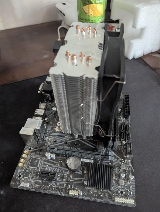 Gigabyte h410m h + i5 10400f + ddr4 Kingston 2666  16gb