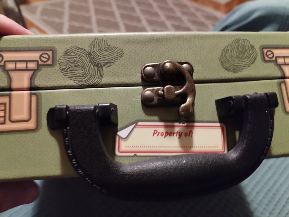 Detective toolkit - trusa detectivului