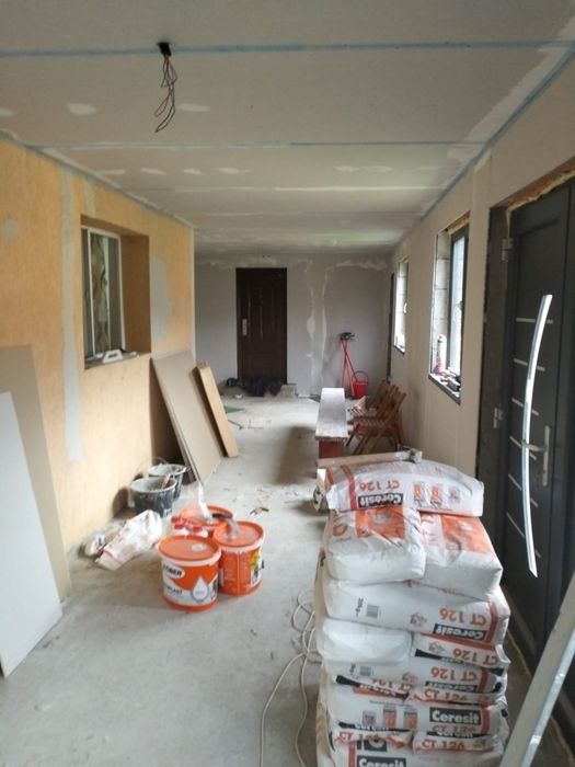 Servicii amenjarii interioare si mici constructii