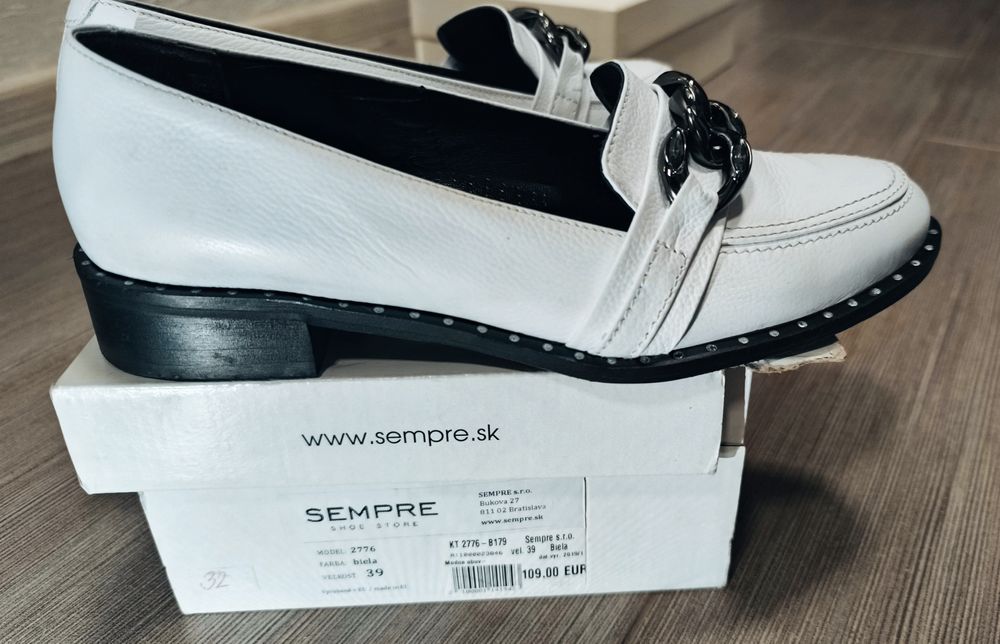 Дамски бели обувки естествена кожа