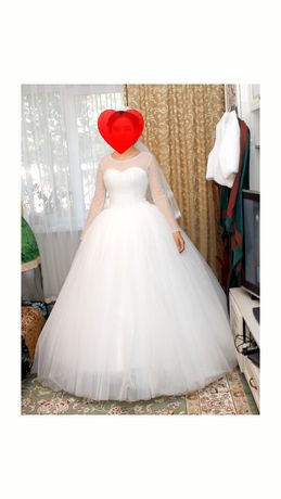 Продам свадебный платья