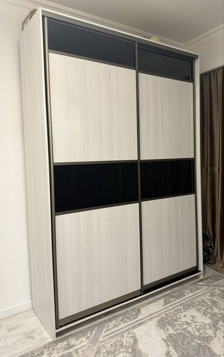 Продам шкаф-купе