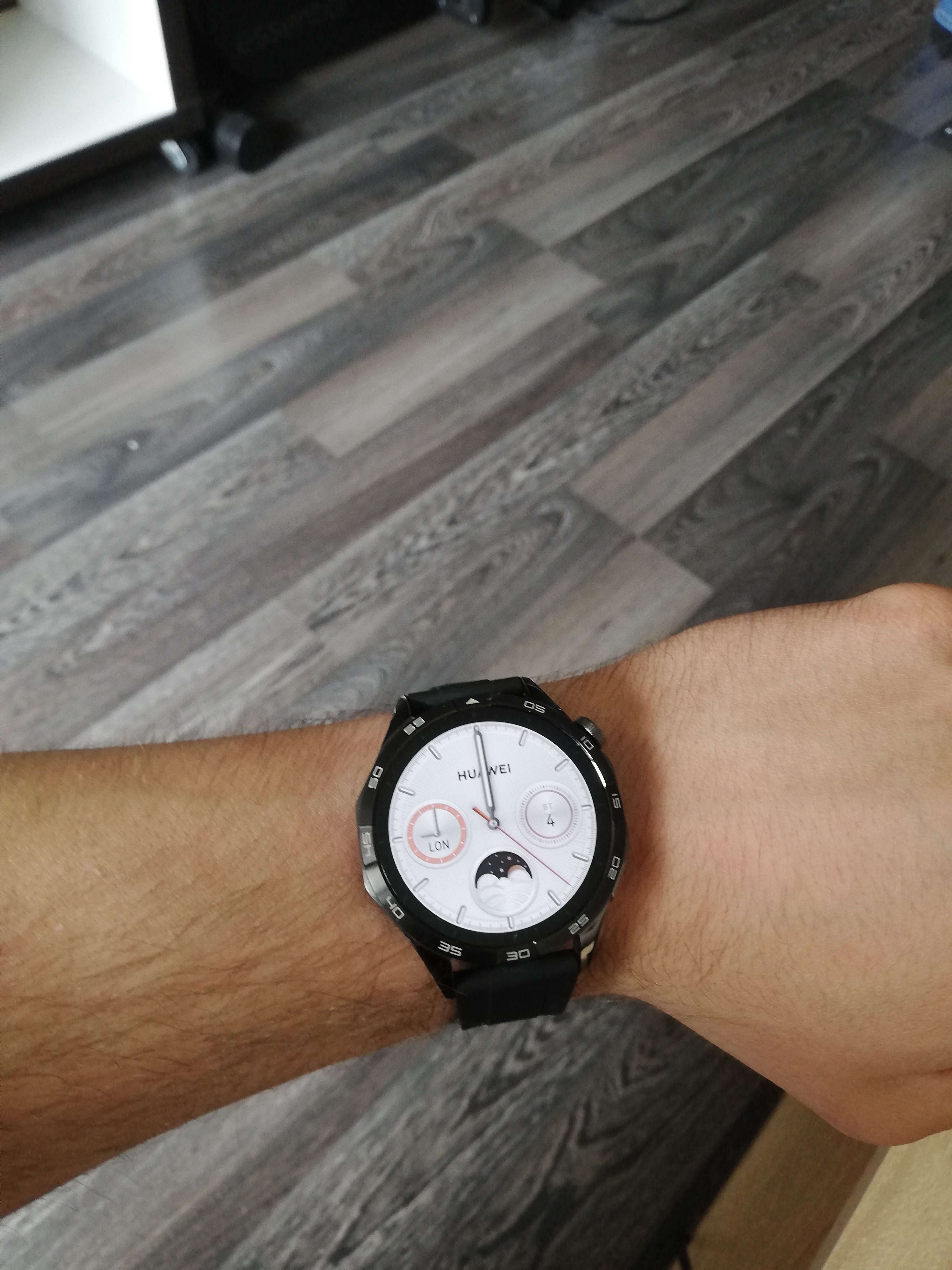 Huawei Smart Watch GT 4 – Гаранционен, с аксесоари
