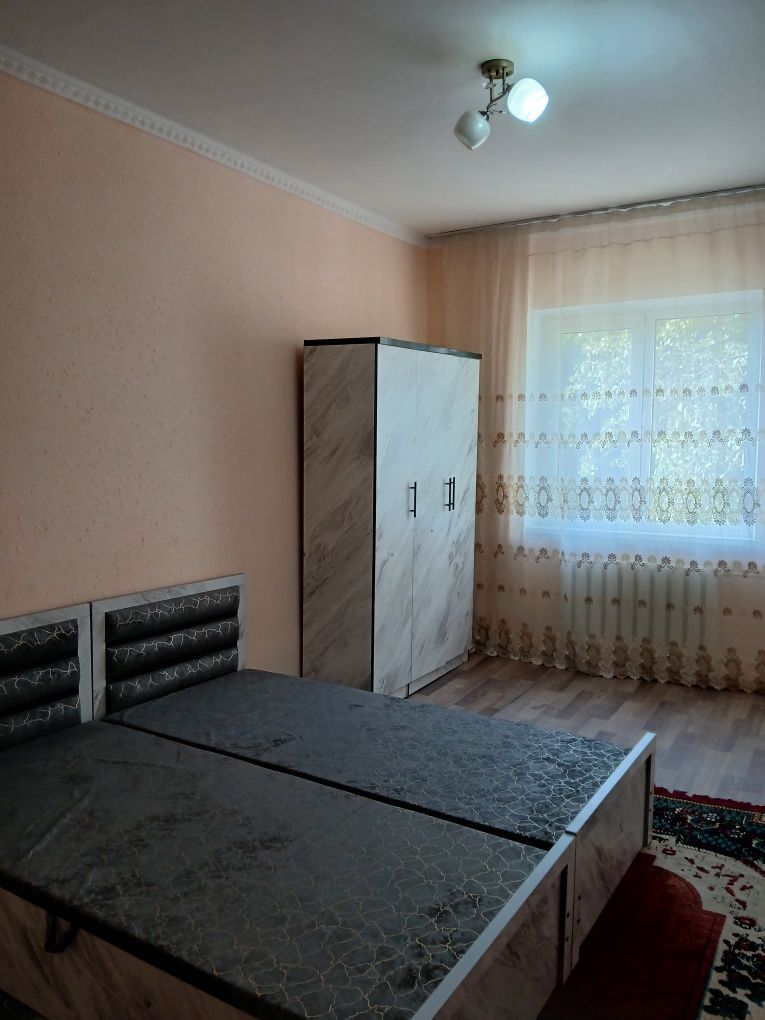 Сдаётся 3х ком. квартира на 2этаже в 5 микр  за 200 долл