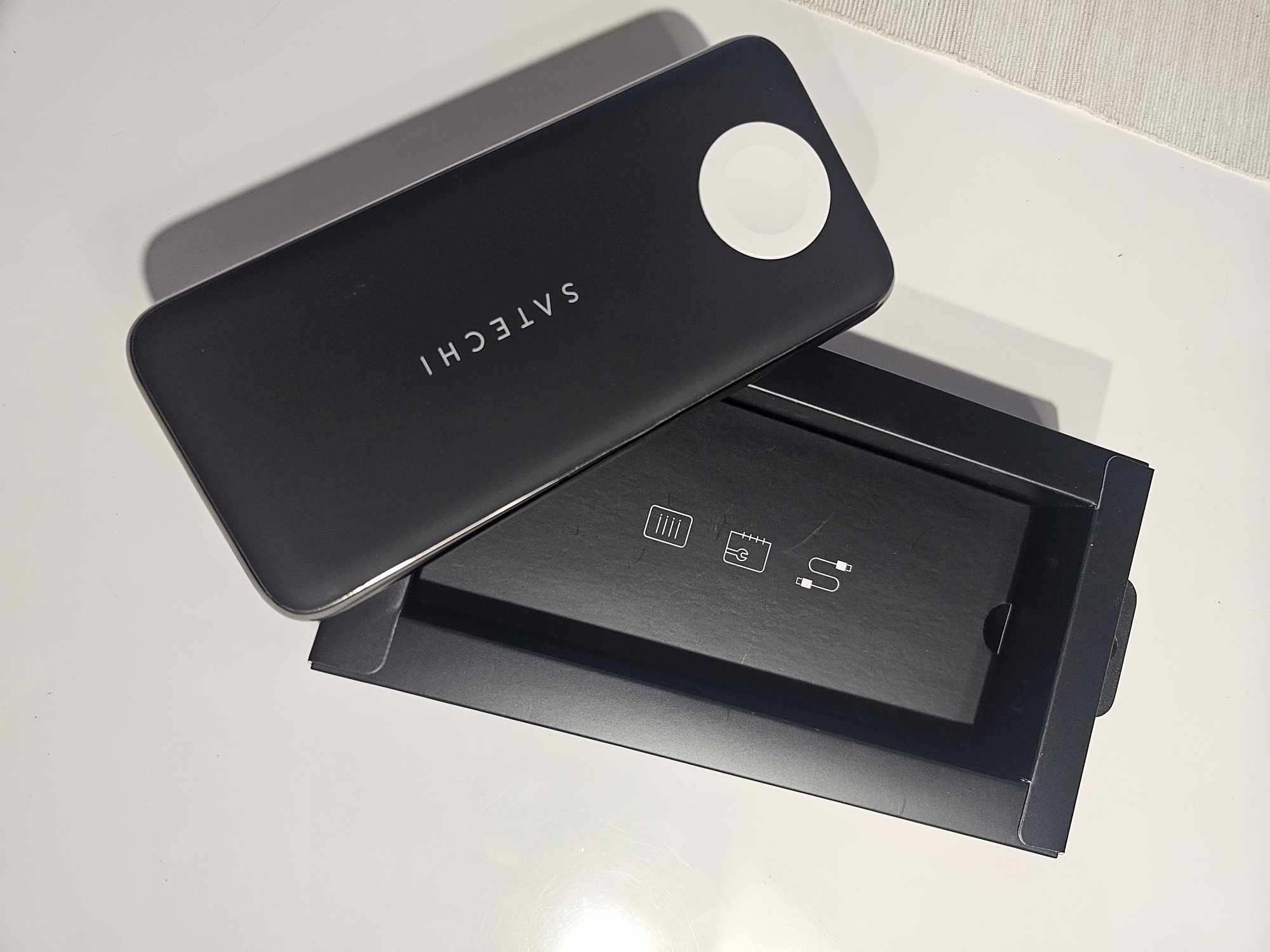 Satechi power bank
