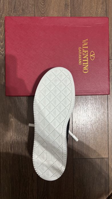 Valentino Garavani обувки