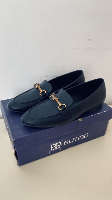 Продам женскую обувь