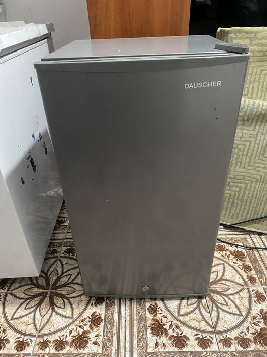 Холодильник маленький