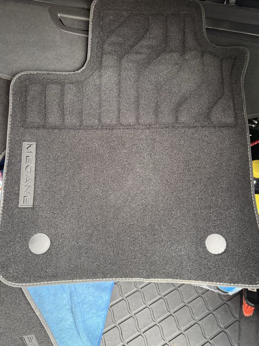 Vand covorase originale renault megane 4 sedan