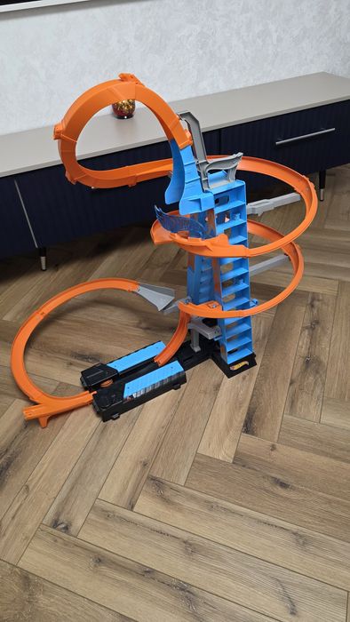 Продам hot wheels