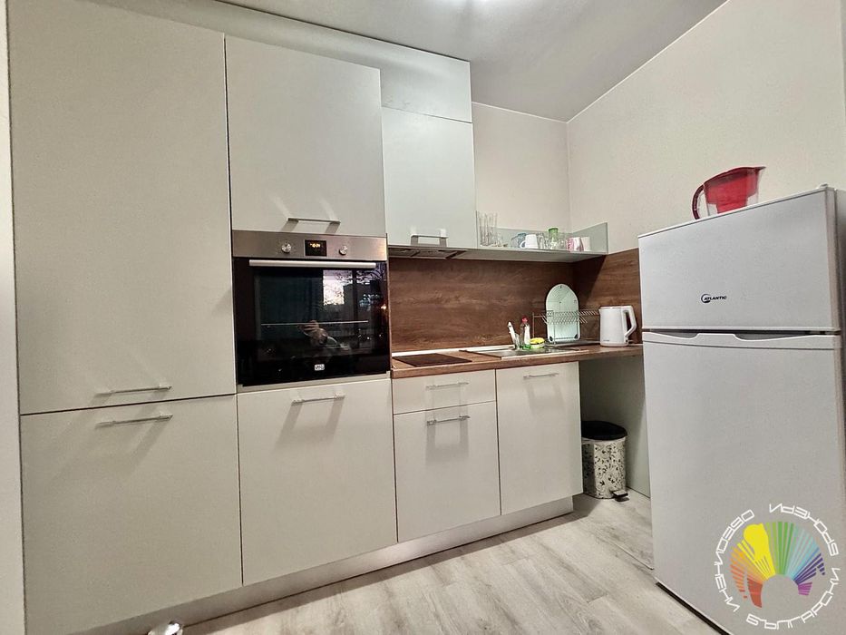 Дава се под наем Двустаен апартамент в Бургас, Лазур - 65 кв.м за 433.5 € - Снимка #5